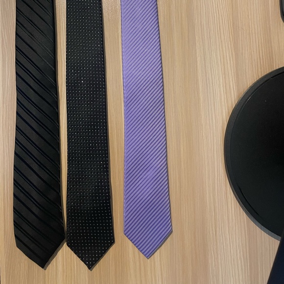 Selling standard-sized ties. All brand new and willing to sell in bulk. - Picture 2 of 3